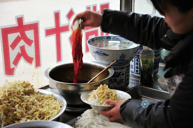 《户县农耕生活印记》中船“特色小吃”