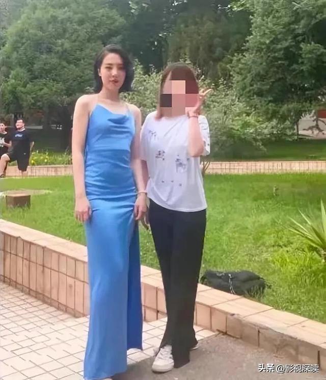 国企领导和女员工出轨，女主大量私照被扒，高奢生活让人“跪服”